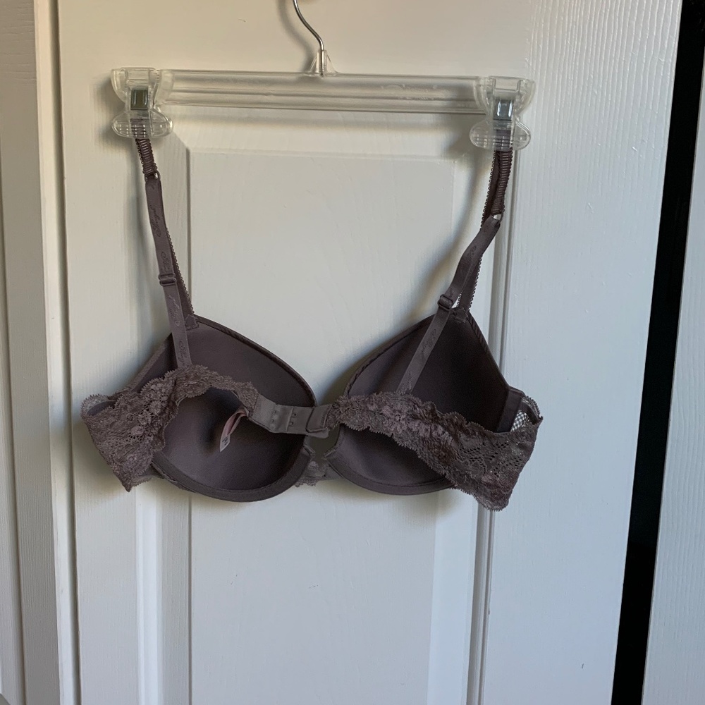 Victoria Secret Bra - Picture 3 of 3